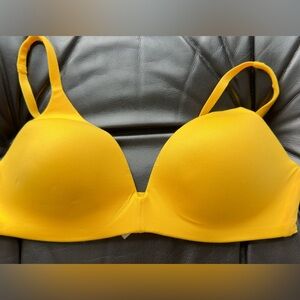 Victoria's Secret Bright Yellow Bra Ipex Wireless 36B